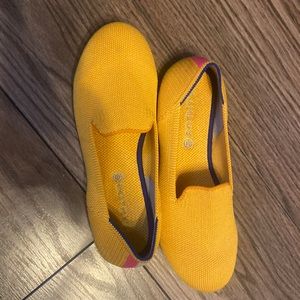 Rothy’s Kids size 3 Lemon Drop Loafer 🍋